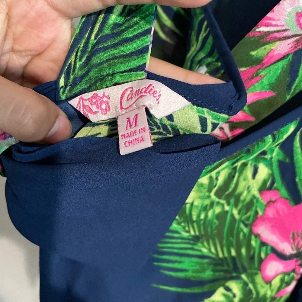 Candies sleeveless tropical theme top. Size medium - Picture 5 of 7